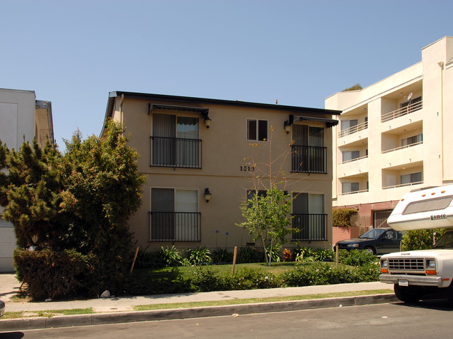 1519 Armacost Ave in Los Angeles, CA - Foto de edificio - Building Photo