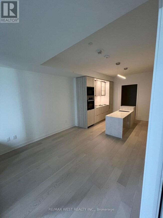 11-2311 Yorkville Ave