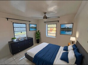 1121 NW 140th Terrace in Miami, FL - Building Photo - Building Photo