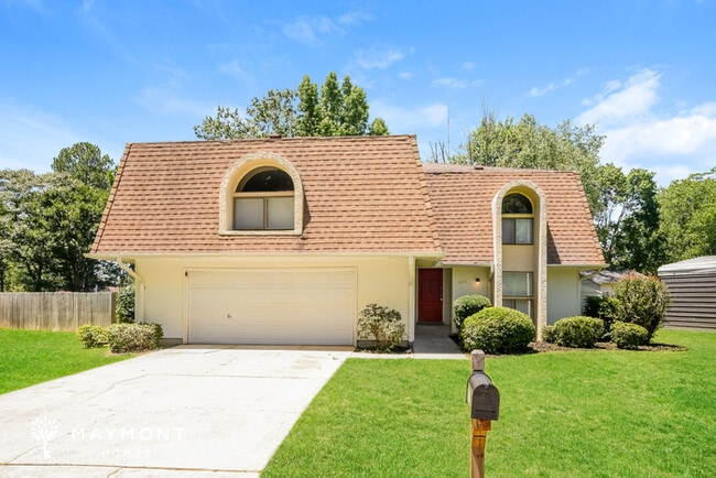 property at 1913 Waxleaf Green SE