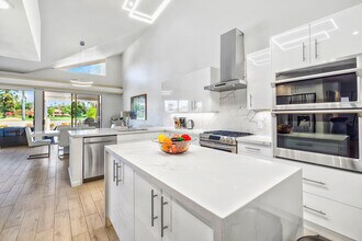 192 Kavenish Dr in Rancho Mirage, CA - Building Photo - Building Photo