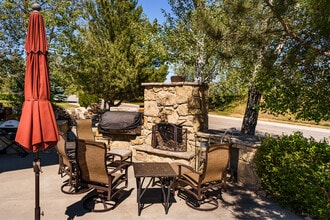 3322 Stoney Ridge Rd in Billings, MT - Foto de edificio - Building Photo