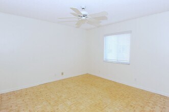 1000 Manatee Rd in Naples, FL - Building Photo - Building Photo