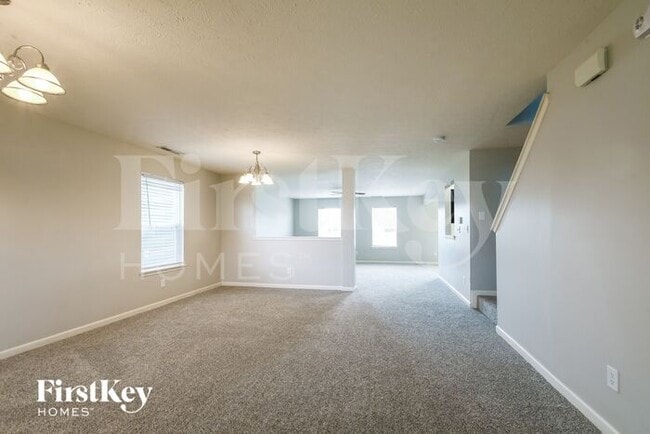6236 Emerald Lake Ct in Indianapolis, IN - Building Photo - Building Photo