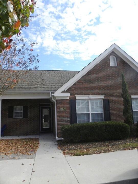 3799 Merestone Dr in Wilmington, NC - Foto de edificio