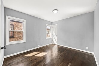 9740 S Prairie Ave in Chicago, IL - Foto de edificio - Building Photo