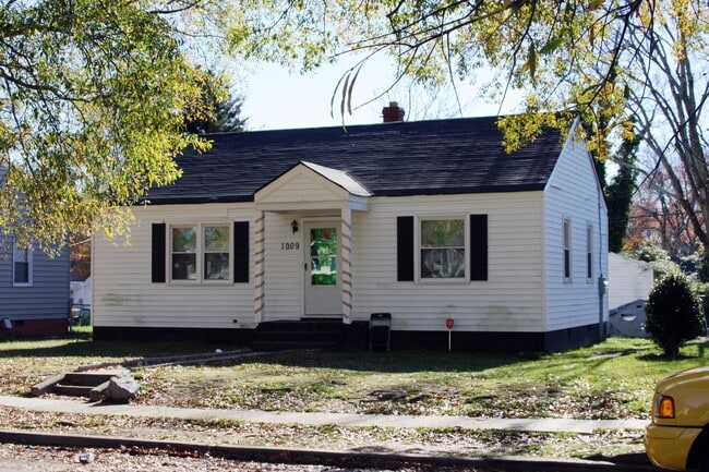 1009 Fourqurean Ln in Richmond, VA - Building Photo - Building Photo