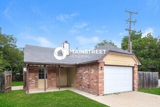 2431 Muddy Peak Dr in San Antonio, TX - Building Photo - Building Photo