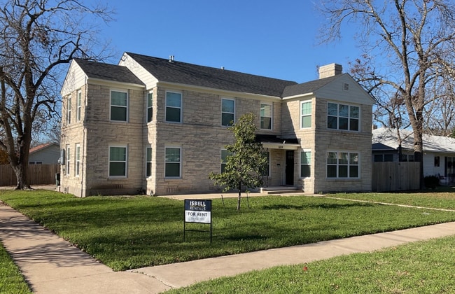 property at 604 N 13th St