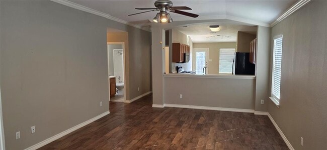 property at 204 Quail Hollow Dr