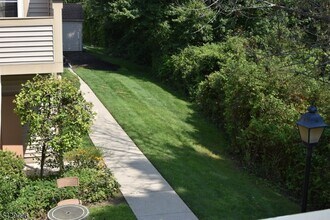 24 Sunrise Dr in Hanover, NJ - Building Photo - Building Photo