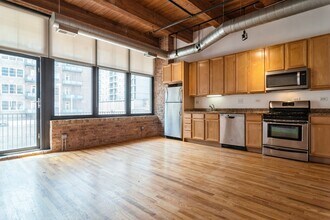625 W Jackson Blvd, Unit 306 in Chicago, IL - Foto de edificio - Building Photo