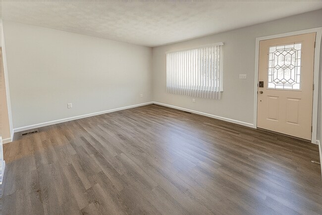 407 Sheets St in Englewood, OH - Building Photo