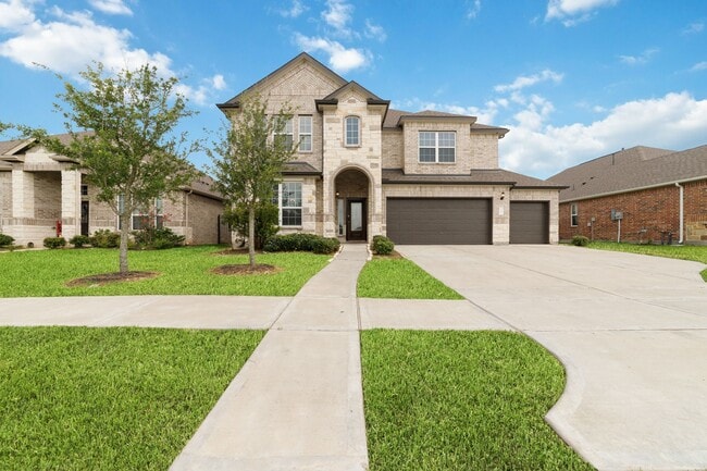 property at 75 Carmel Dr