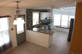 6036 Seashore Dr in Atlantis, FL - Building Photo - Building Photo