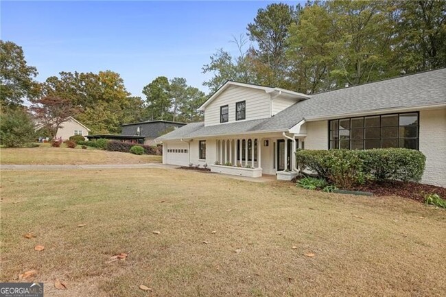 545 Wyncourtney Dr NE in Atlanta, GA - Building Photo - Building Photo