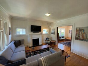 945 Harvard St in Rochester, NY - Building Photo - Building Photo