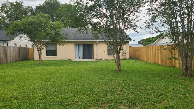 719 Montana Ave in St. Cloud, FL - Building Photo - Building Photo