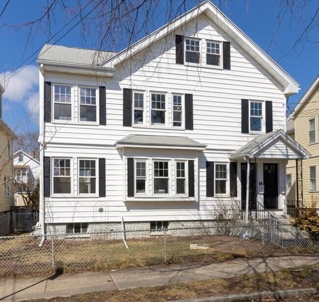 property at 109 Varnum St