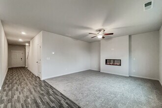 327 Hamilton Pointe Dr in Mcdonough, GA - Building Photo - Building Photo