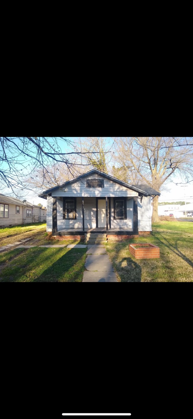 property at 1317 Walnut St
