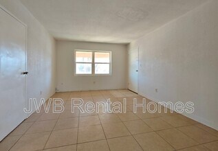 224 16th Ave N in Jacksonville Beach, FL - Building Photo - Building Photo