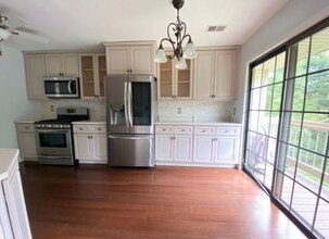 2605 Hemlock Pl in Basking Ridge, NJ - Building Photo - Building Photo