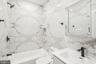 4145 W Girard Ave in Philadelphia, PA - Building Photo - Building Photo