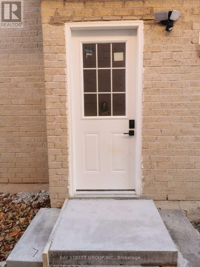 3 Feltham Rd in Markham, ON - Building Photo - Building Photo