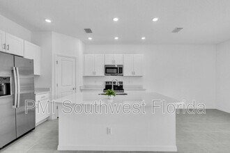 3023 Novara Ln in Bradenton, FL - Building Photo - Building Photo