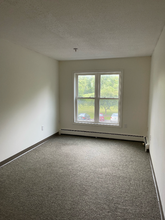 498 Marlboro Rd in Brattleboro, VT - Building Photo - Building Photo