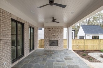 5024 Gilchrist Rd in Charlotte, NC - Building Photo - Building Photo
