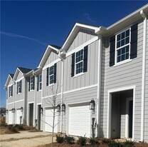1729 University Dr, Unit C1 in Burlington, NC - Building Photo
