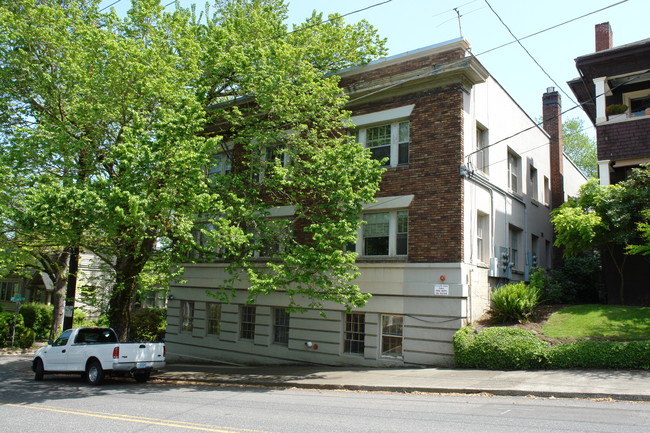 Portland Heights in Portland, OR - Building Photo - Building Photo