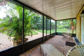7911 Flowerfield Dr in Tampa, FL - Building Photo - Building Photo