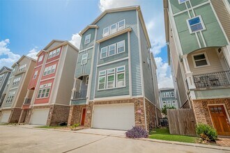 2106 Bidwell Dr in Houston, TX - Building Photo - Building Photo