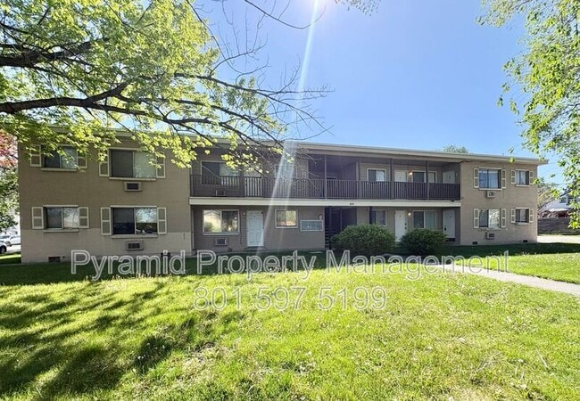 property at 805 S Cheyenne St