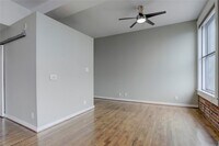 915 Franklin St photo'