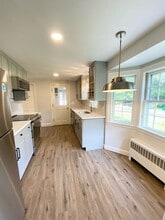 103 Powers St in Needham, MA - Building Photo - Building Photo