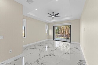 3381 22nd Ave NE in Naples, FL - Building Photo - Building Photo