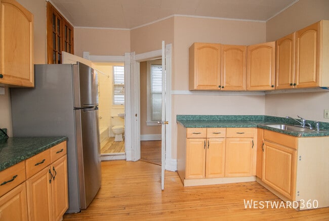 3322 N Lakewood Ave in Chicago, IL - Building Photo - Building Photo