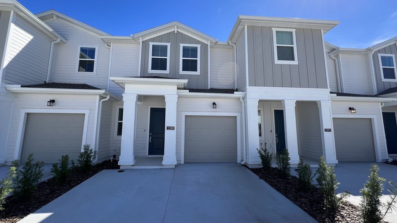 2388 Brook Marsh Loop in Kissimmee, FL - Building Photo