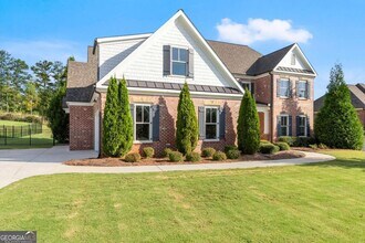 2412 Rosapenna Ln SW in Kennesaw, GA - Foto de edificio - Building Photo