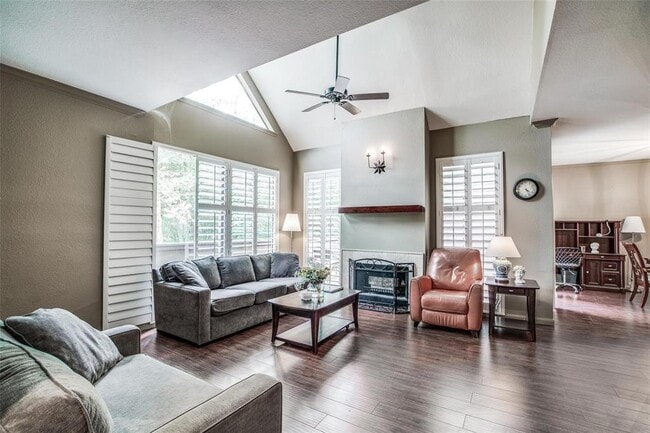 property at 246 Litchfield Ln
