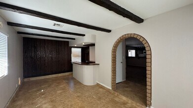 4745 E Lana Dr in Las Vegas, NV - Building Photo - Building Photo