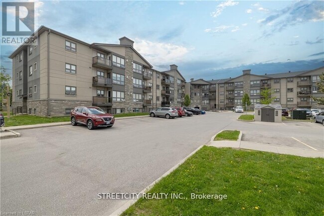 15-315 Jacksway Crescent in London, ON - Building Photo - Building Photo