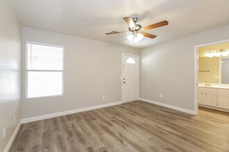 5330 Krista Alethea St in North Las Vegas, NV - Building Photo - Building Photo