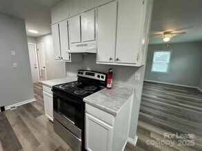 48708 US-52, Unit 13 in Richfield, NC - Building Photo - Building Photo