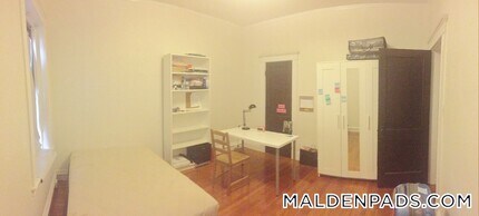 17-19-19 Washington St S in Malden, MA - Foto de edificio - Building Photo