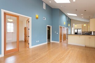 2629 Ashby Ave in Berkeley, CA - Building Photo